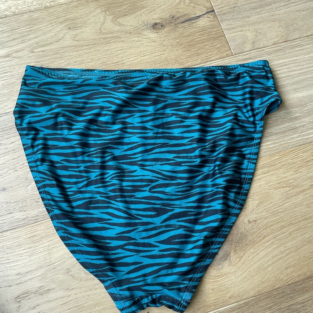 ModCloth bikini bottoms - Picture 5 of 5